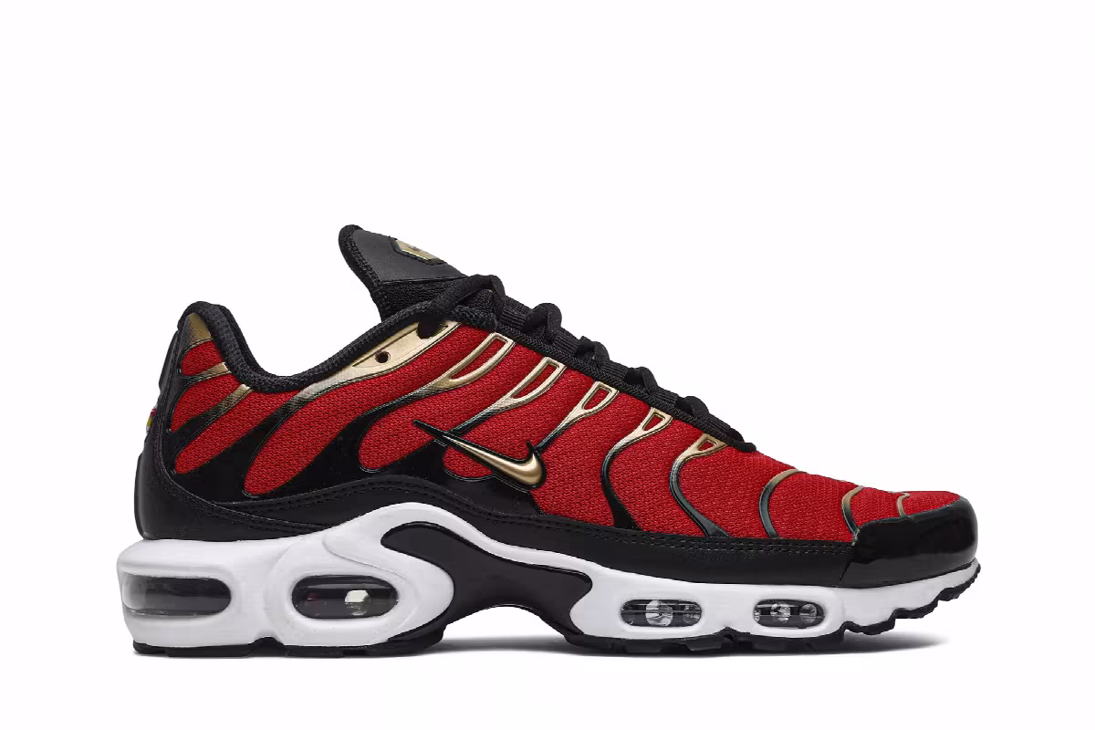 Nike Women's Air Max Plus Red Gold, view 2