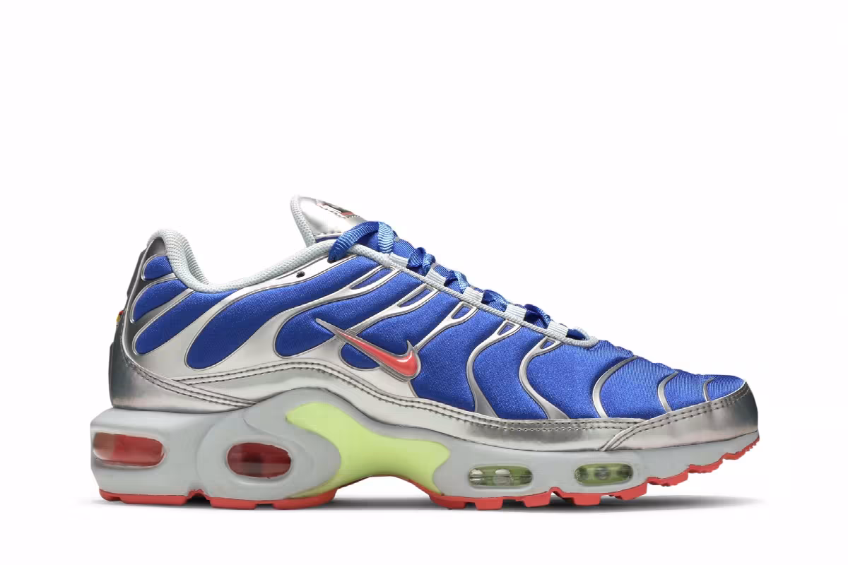Nike Women's Air Max Plus Ultraman, view 2