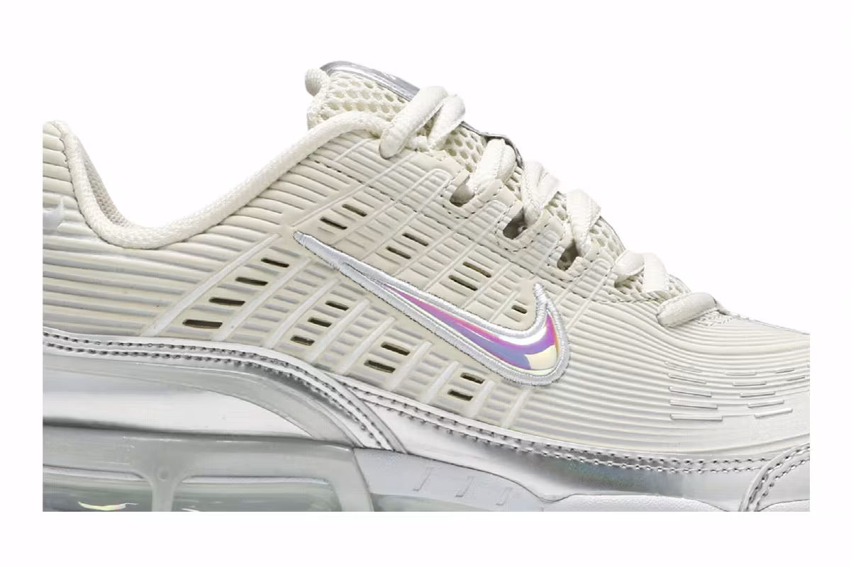 Nike Women's Air VaporMax 360 Cream, view 3