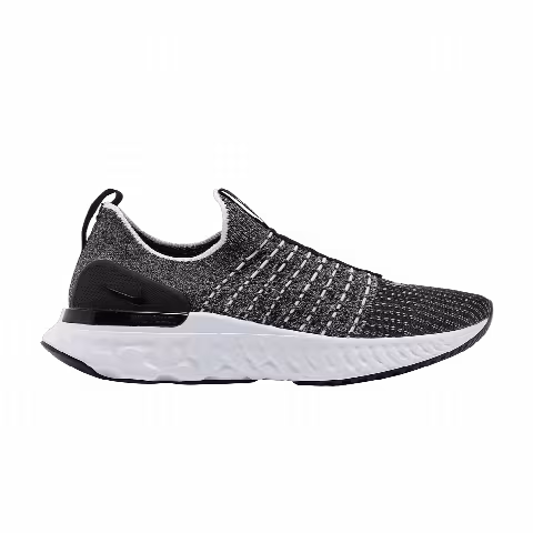 Nike Wmns React Phantom Run Flyknit 2 'Oreo'