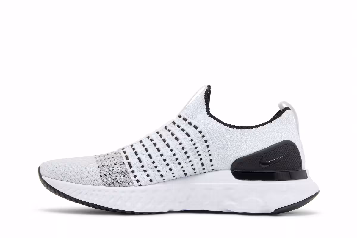 Nike React Phantom Run Flyknit 2 Oreo, view 4