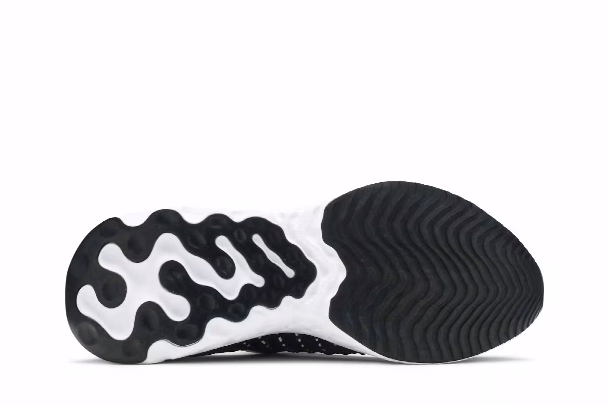 Nike React Phantom Run Flyknit 2 Black White, view 5