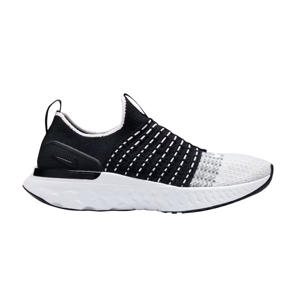 Nike Women's React Phantom Run Flyknit 2 Black White