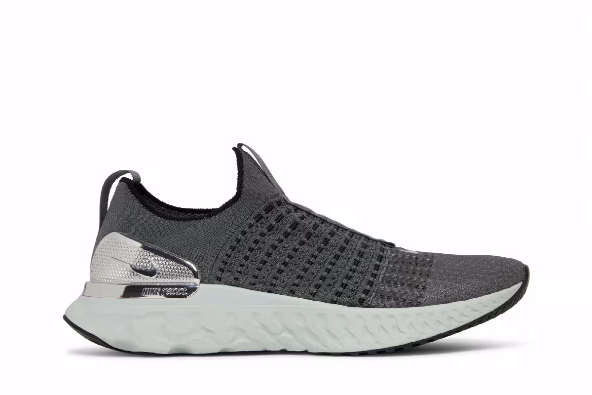 Nike React Phantom Run Flyknit 2 Iron Grey Silver, view 2