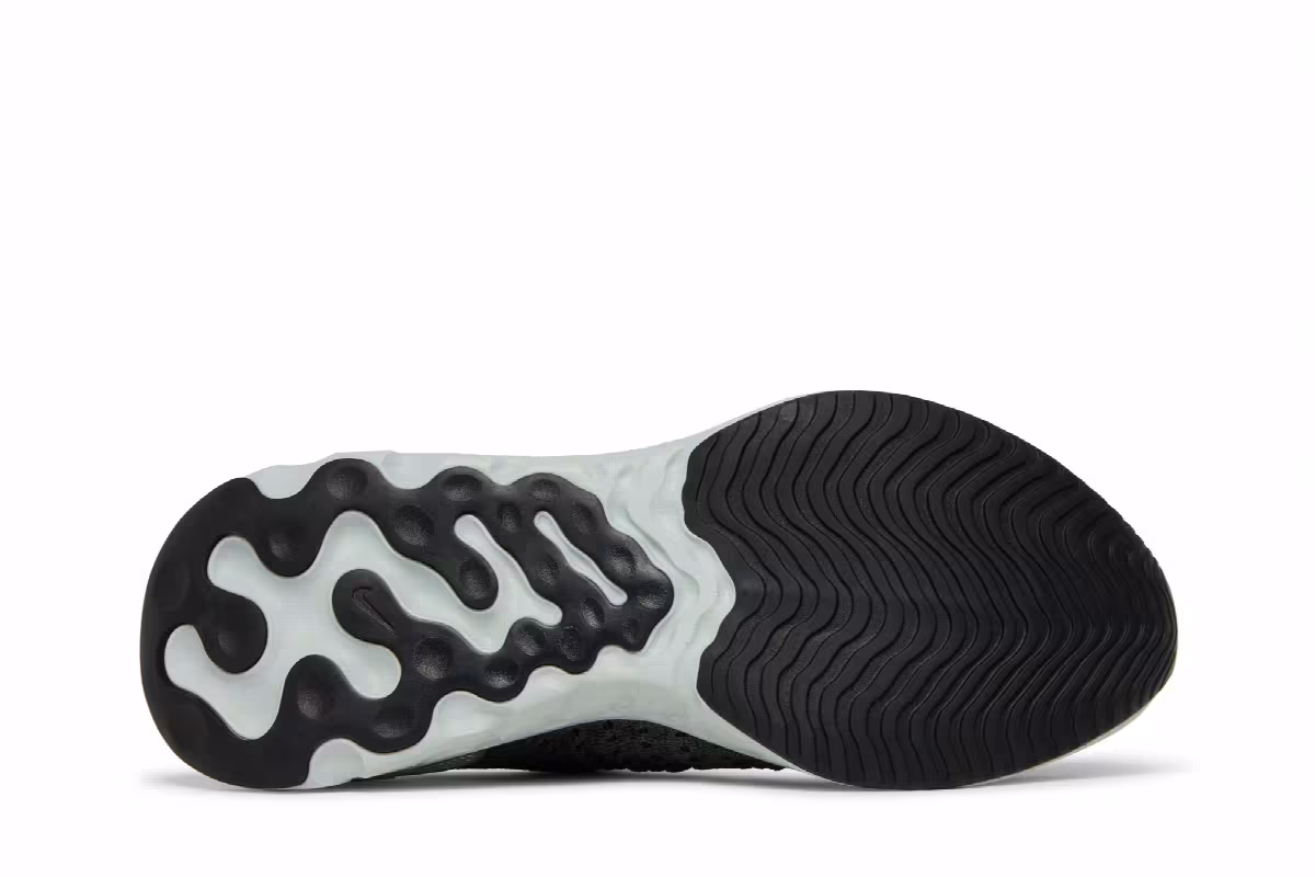 Nike React Phantom Run Flyknit 2 Iron Grey Silver, view 5
