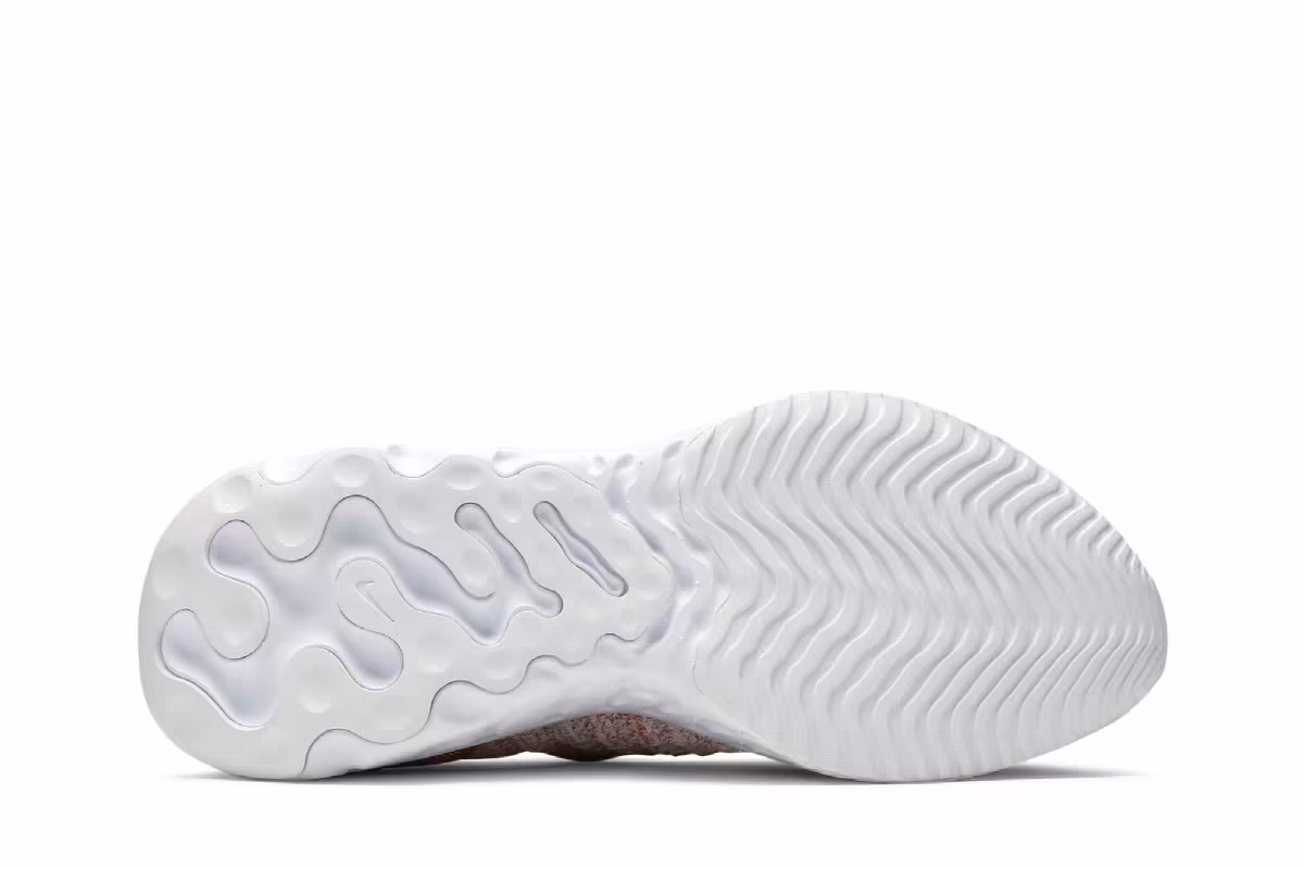 Nike Women's React Phantom Run Flyknit 2 Premium Fossil Stone Metallic Red Bronze, view 5
