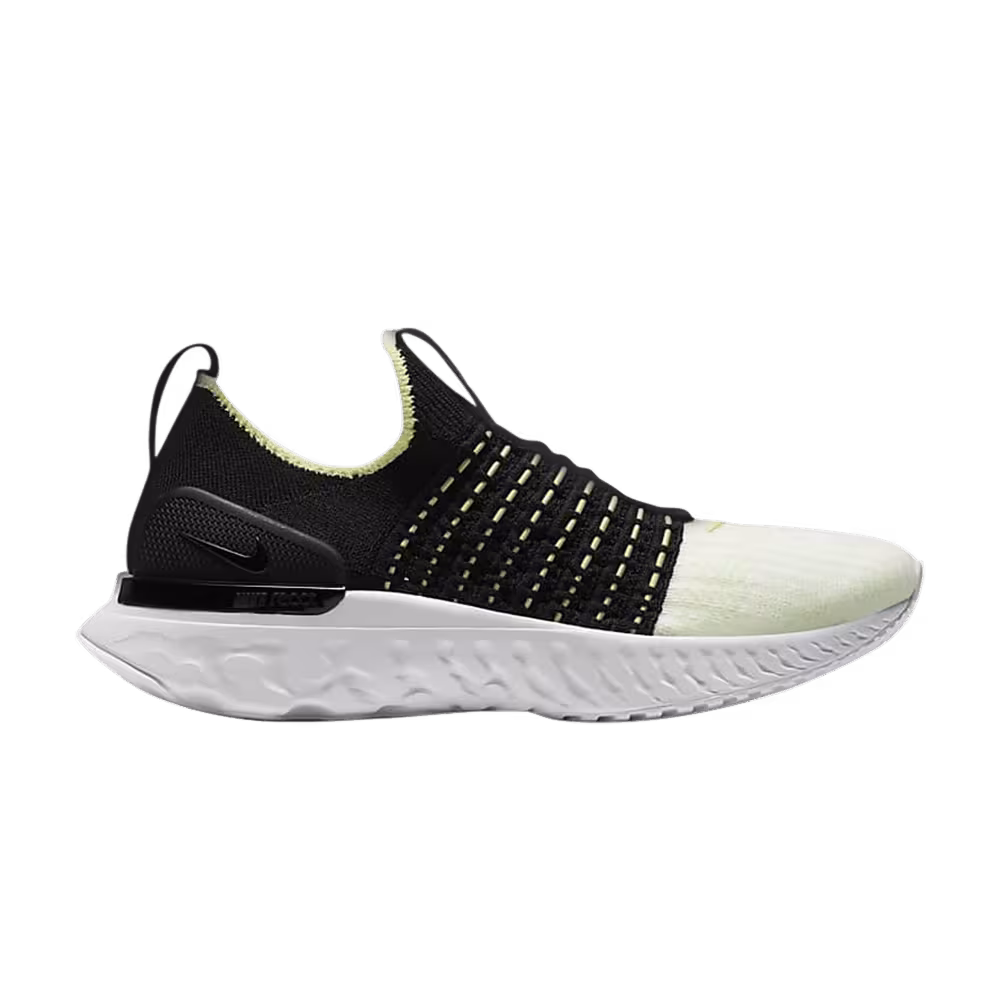 Nike Women's React Phantom Run Flyknit 2 Black Volt