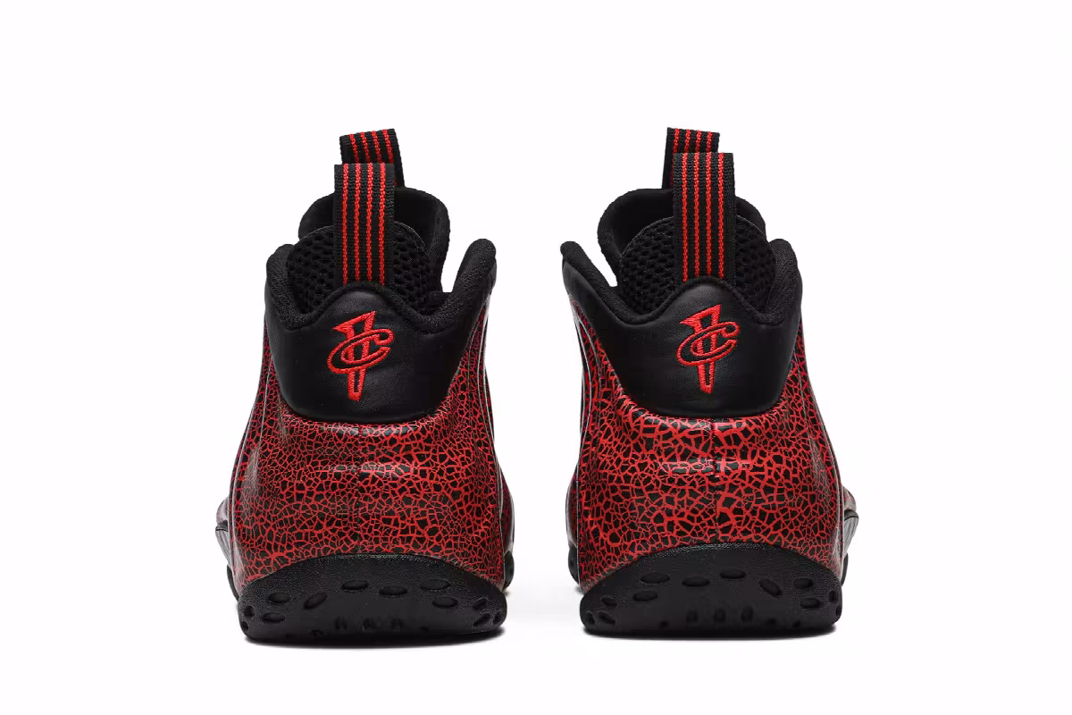 Nike Air Foamposite One Cracked Lava, view 7