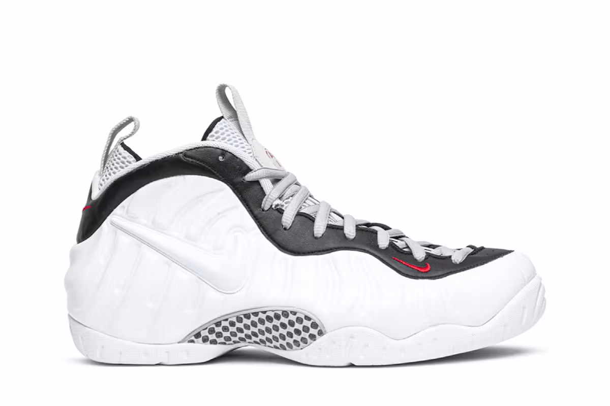 Nike Air Foamposite Pro Chrome White, view 2