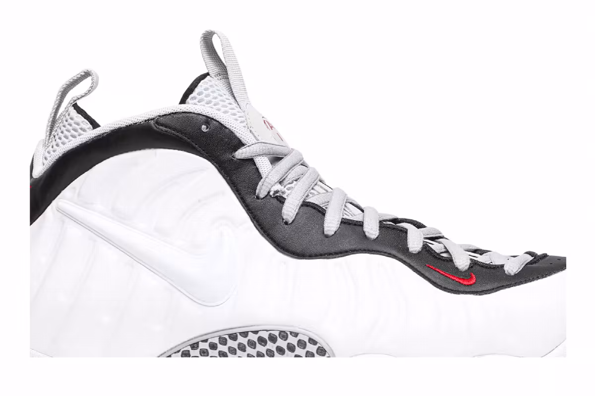 Nike Air Foamposite Pro Chrome White, view 3