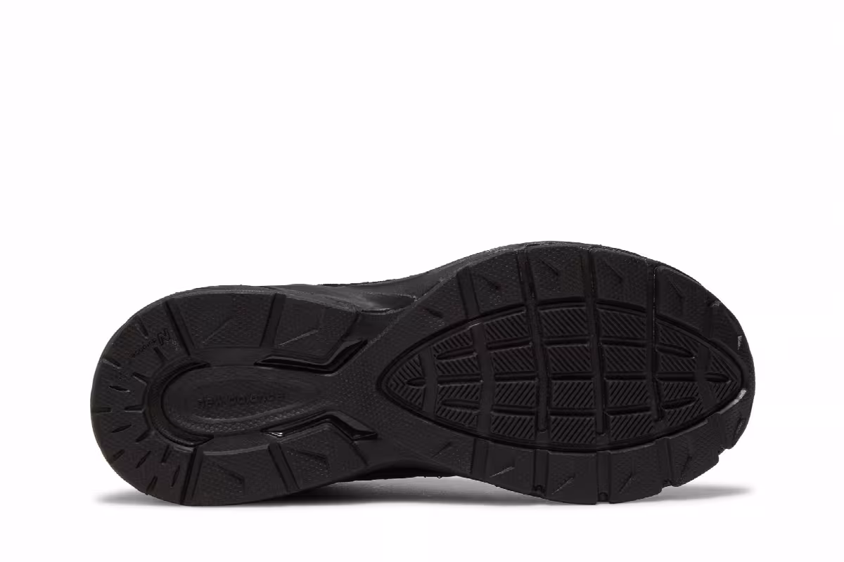New Balance 990v5 Big Kid Triple Black, view 5