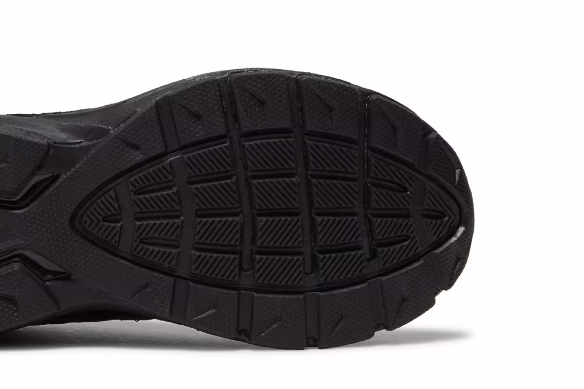 New Balance 990v5 Big Kid Triple Black, view 6
