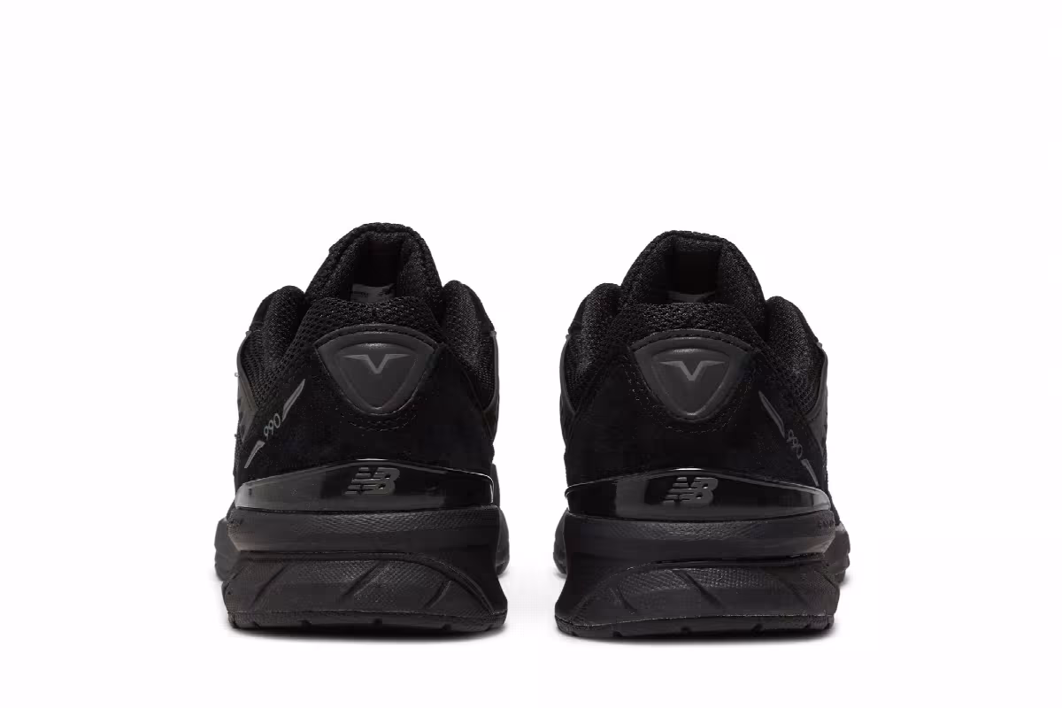 New Balance 990v5 Big Kid Triple Black, view 7