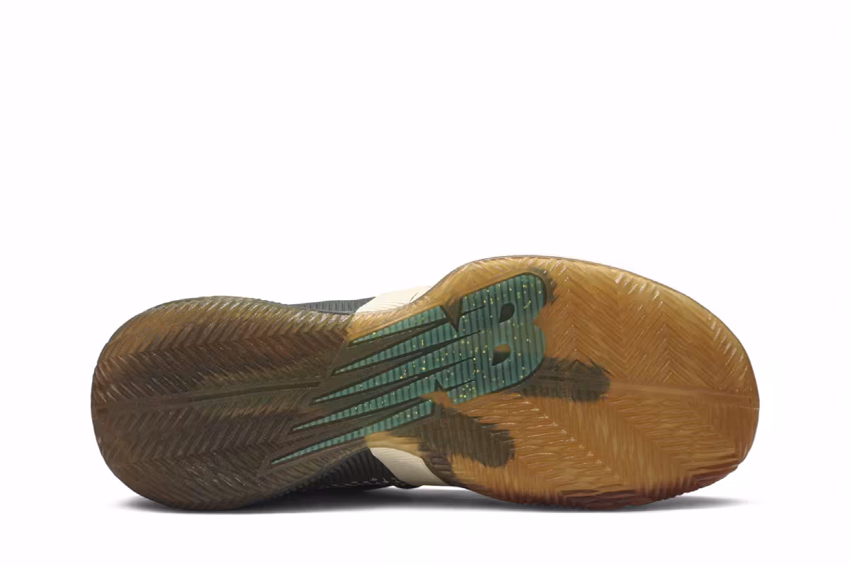 New Balance OMN1S Money Stacks, view 5
