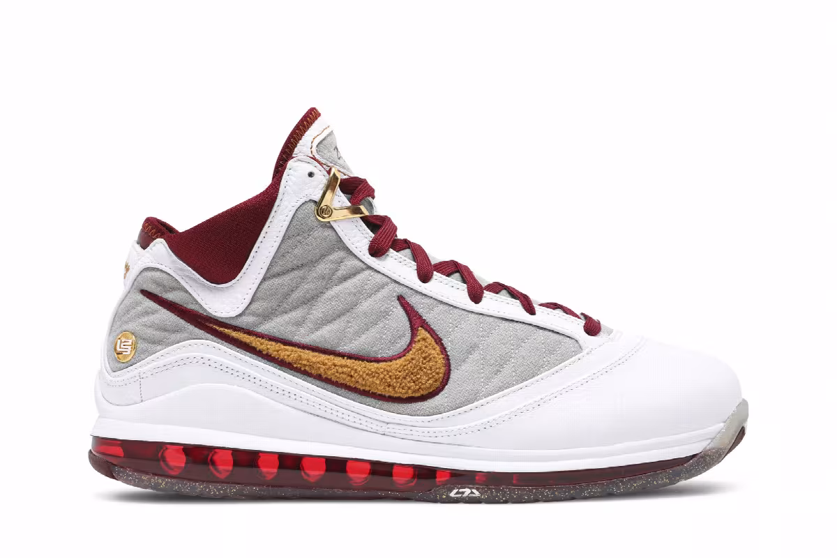 Nike LeBron 7 MVP, view 2