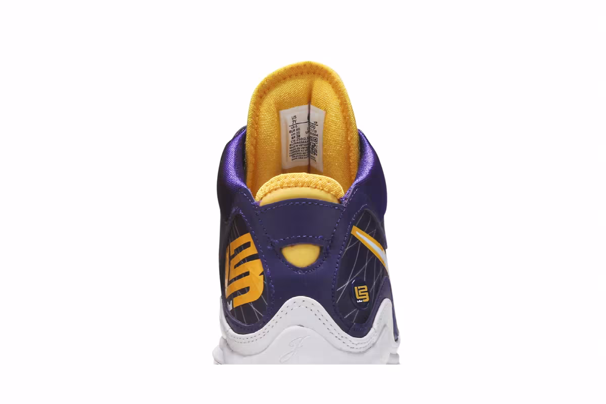 Nike LeBron 7 GS QS Media Day, view 8