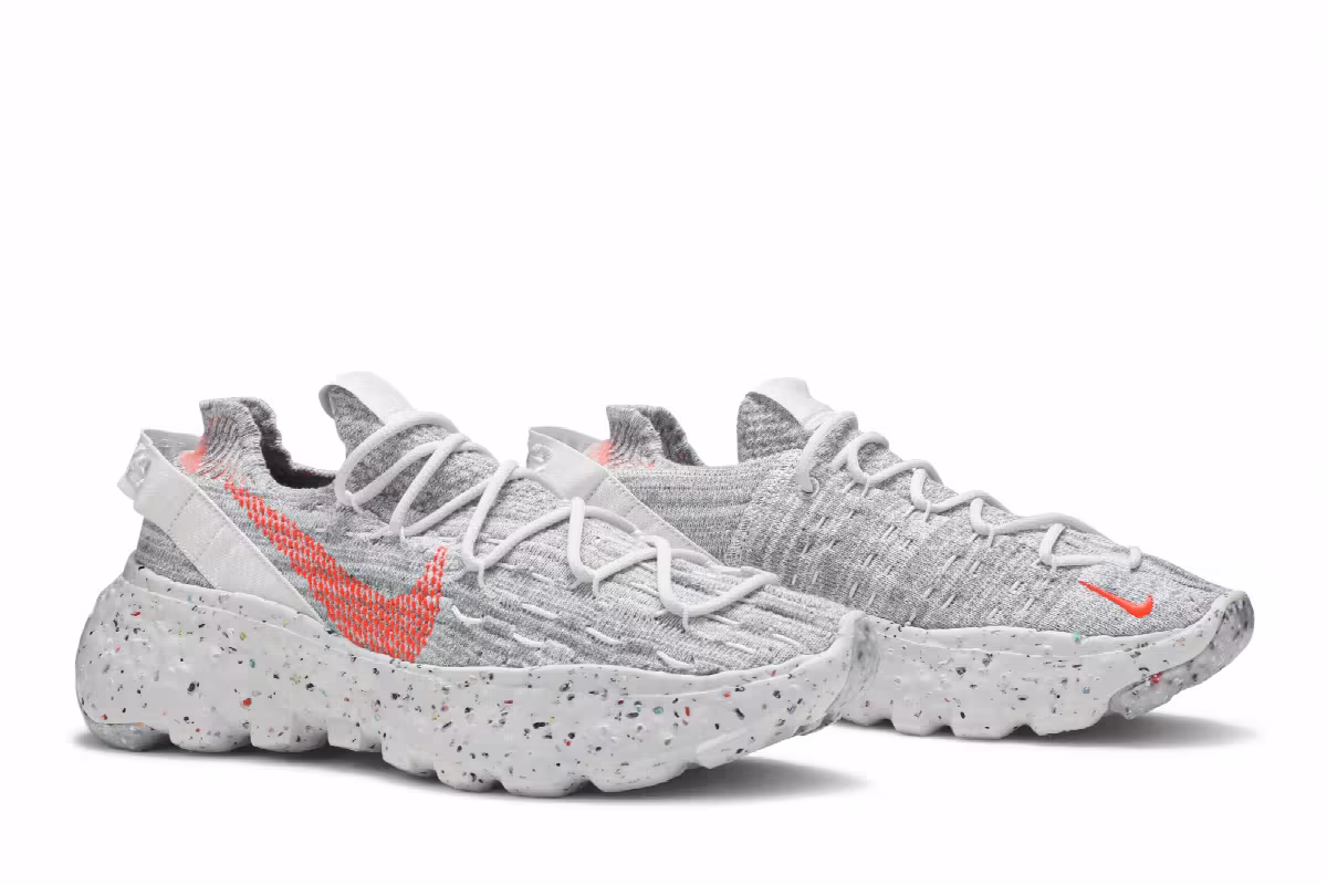 Nike Women's Space Hippie 04 This Is Trash - Crimson, view 9