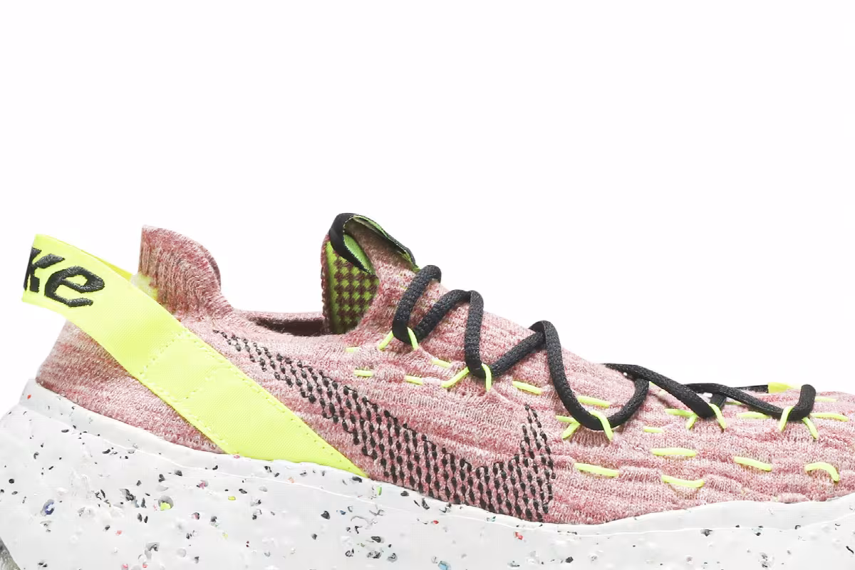 Nike Women's Space Hippie 04 Light Arctic Pink, view 3