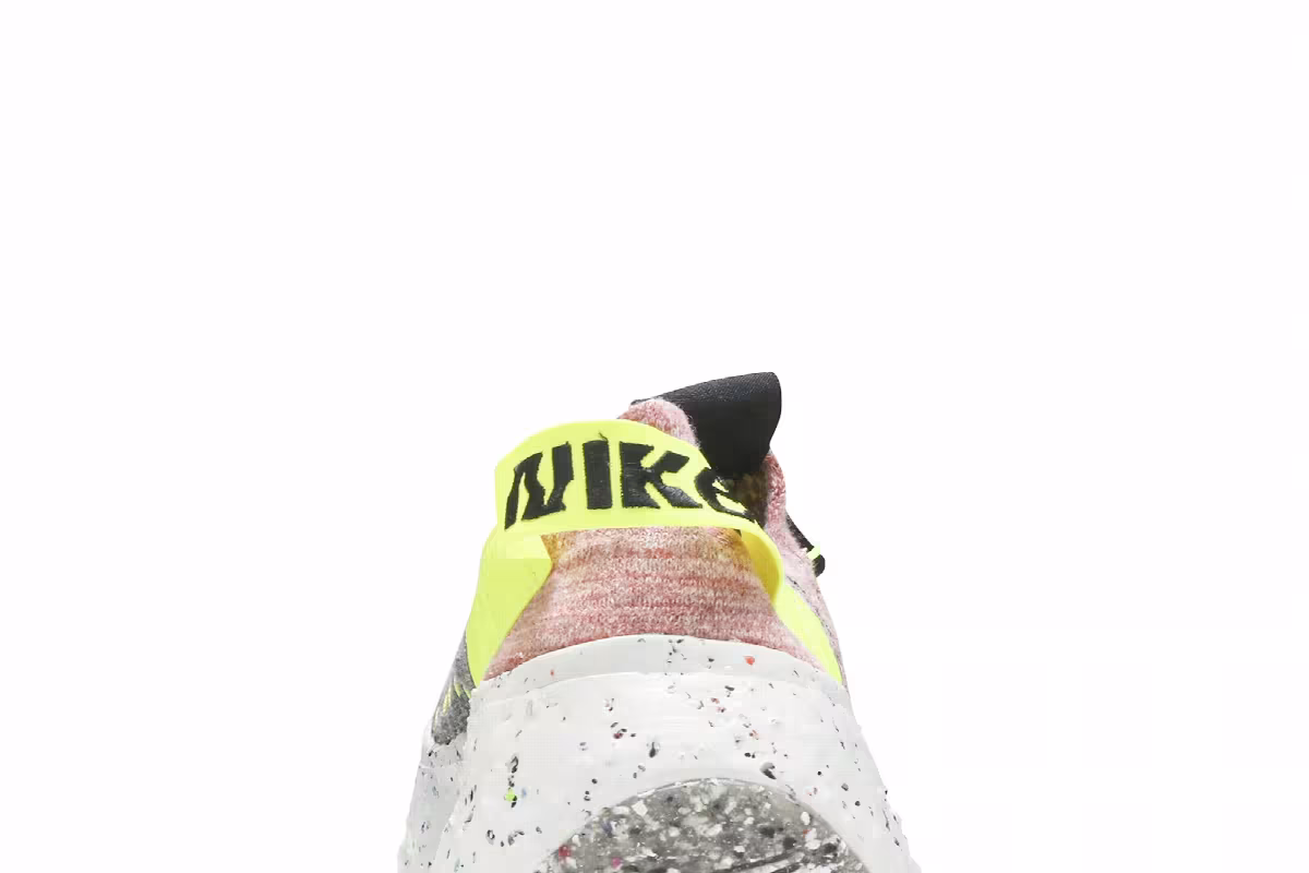 Nike Women's Space Hippie 04 Light Arctic Pink, view 8