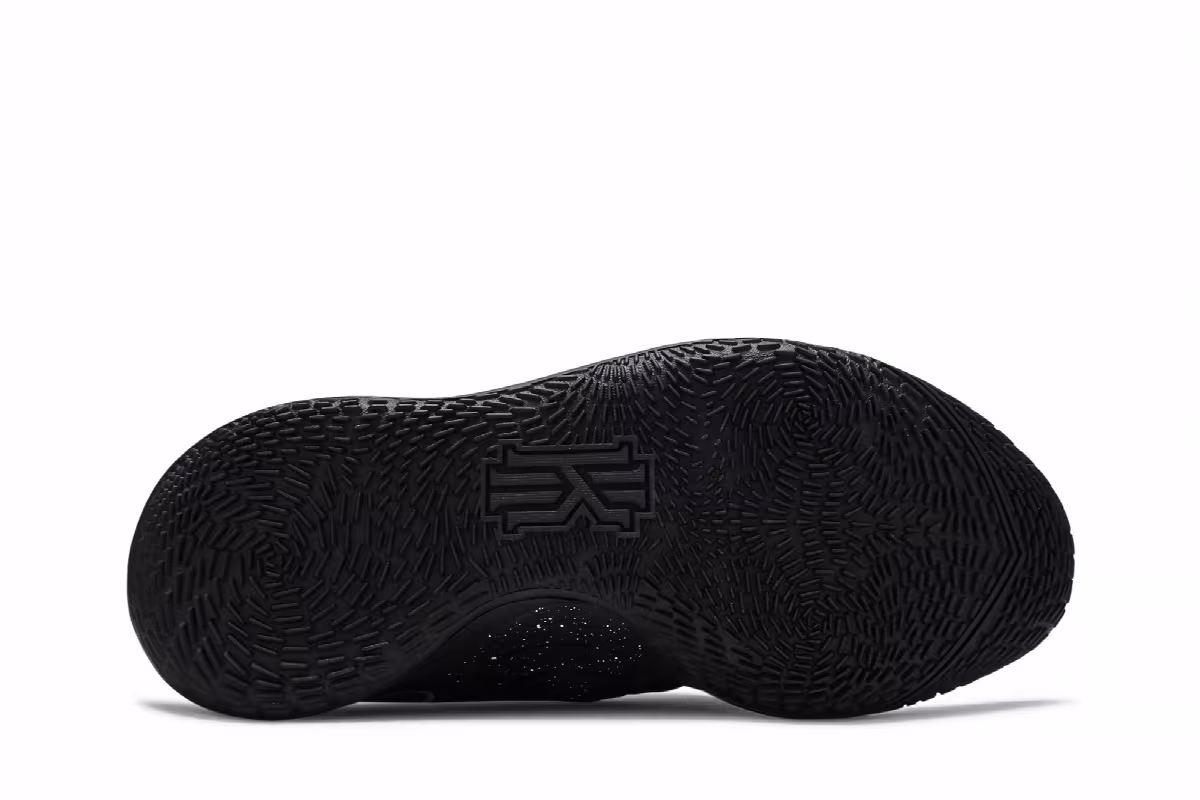 Nike Kyrie Low 3 Black, view 5