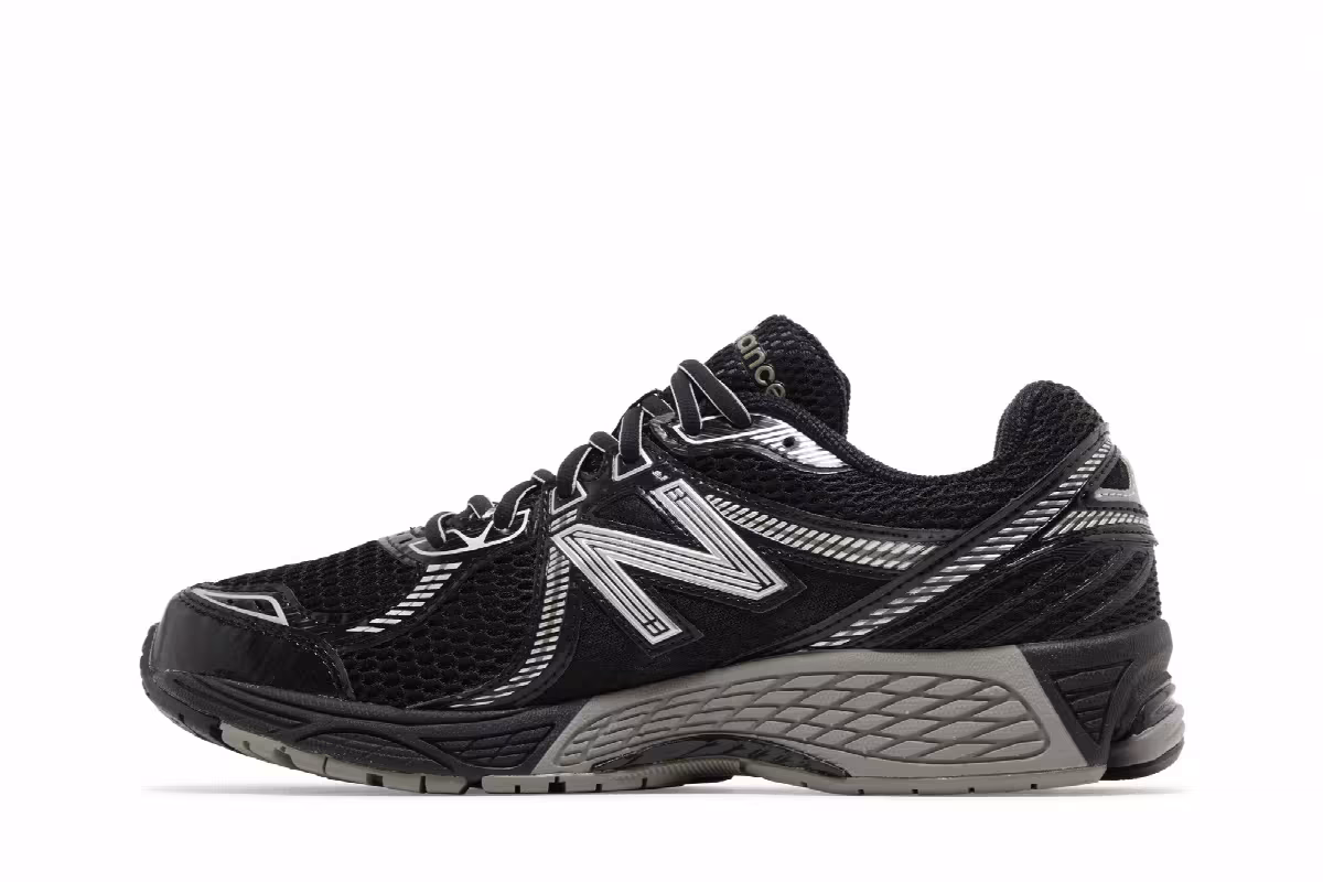 New Balance 860v2 Black Grey, view 4