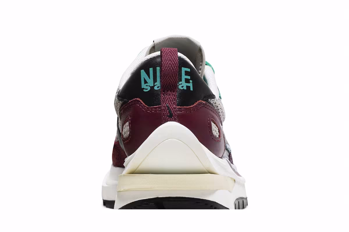 sacai x Nike VaporWaffle SP Villain Red, view 8