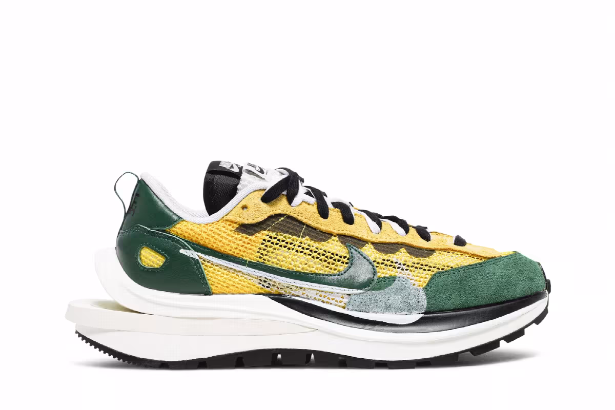 sacai x Nike VaporWaffle Tour Yellow, view 2