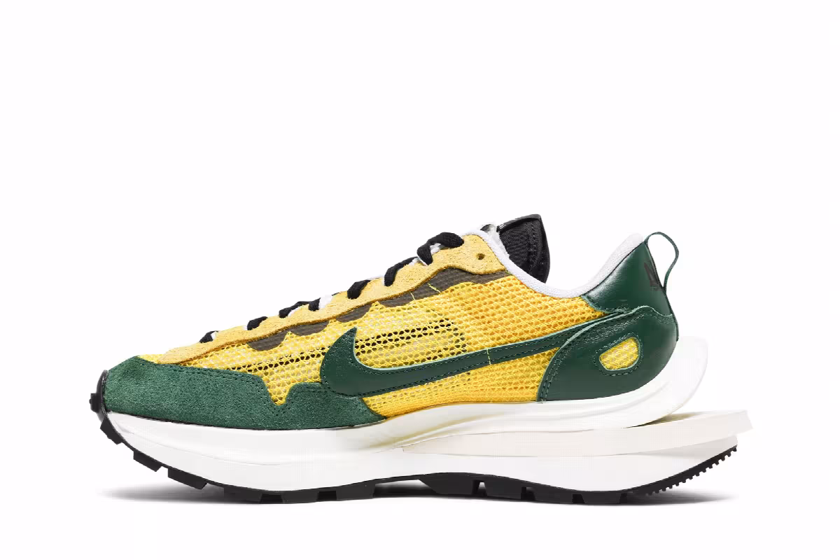 sacai x Nike VaporWaffle Tour Yellow, view 4