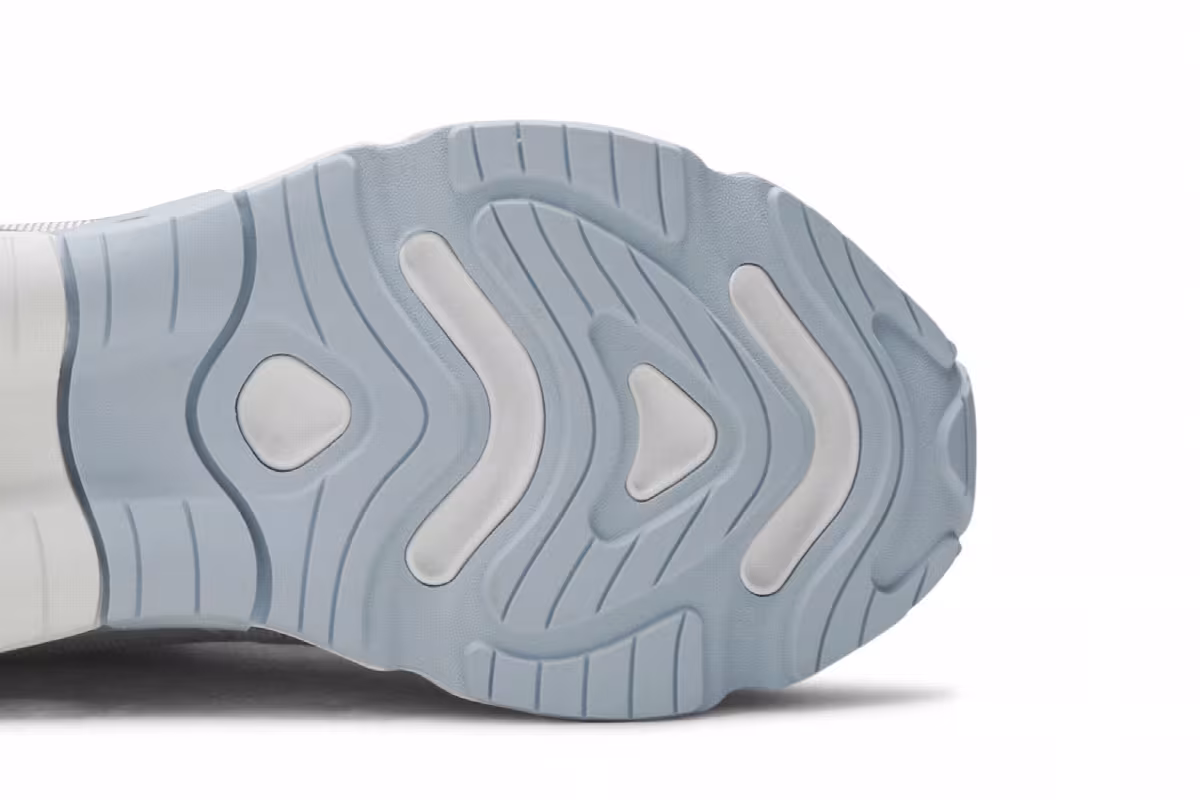 Nike Women's Air Max 200 Barely Rose, view 6
