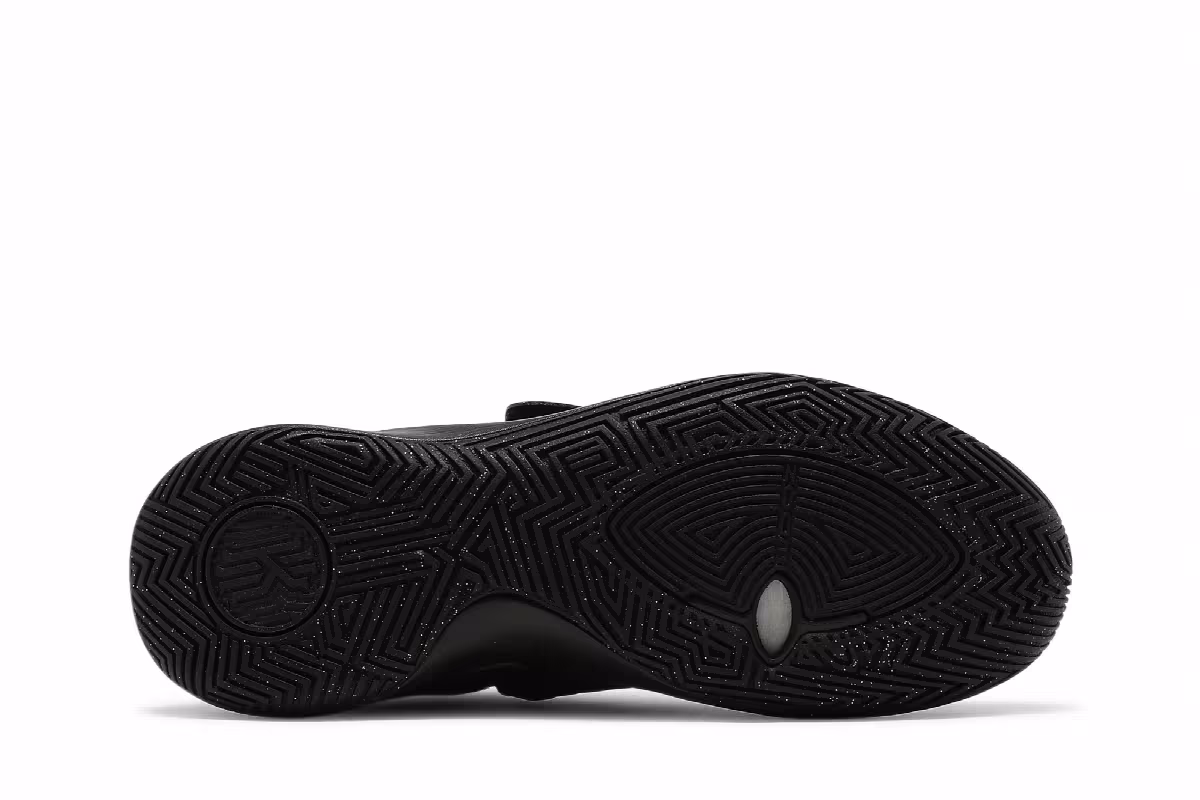 Nike Kyrie Flytrap 3 EP Black Metallic Gold, view 5