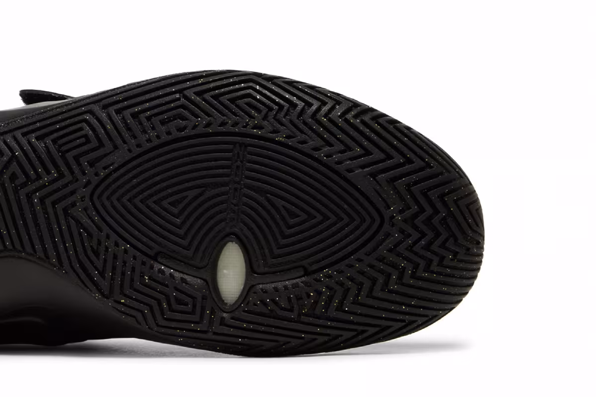 Nike Kyrie Flytrap 3 Black Metallic Gold, view 6