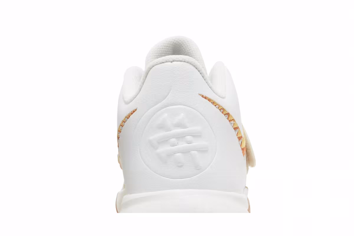 Nike Kyrie Flytrap 3 White Metallic Gold Gum, view 8