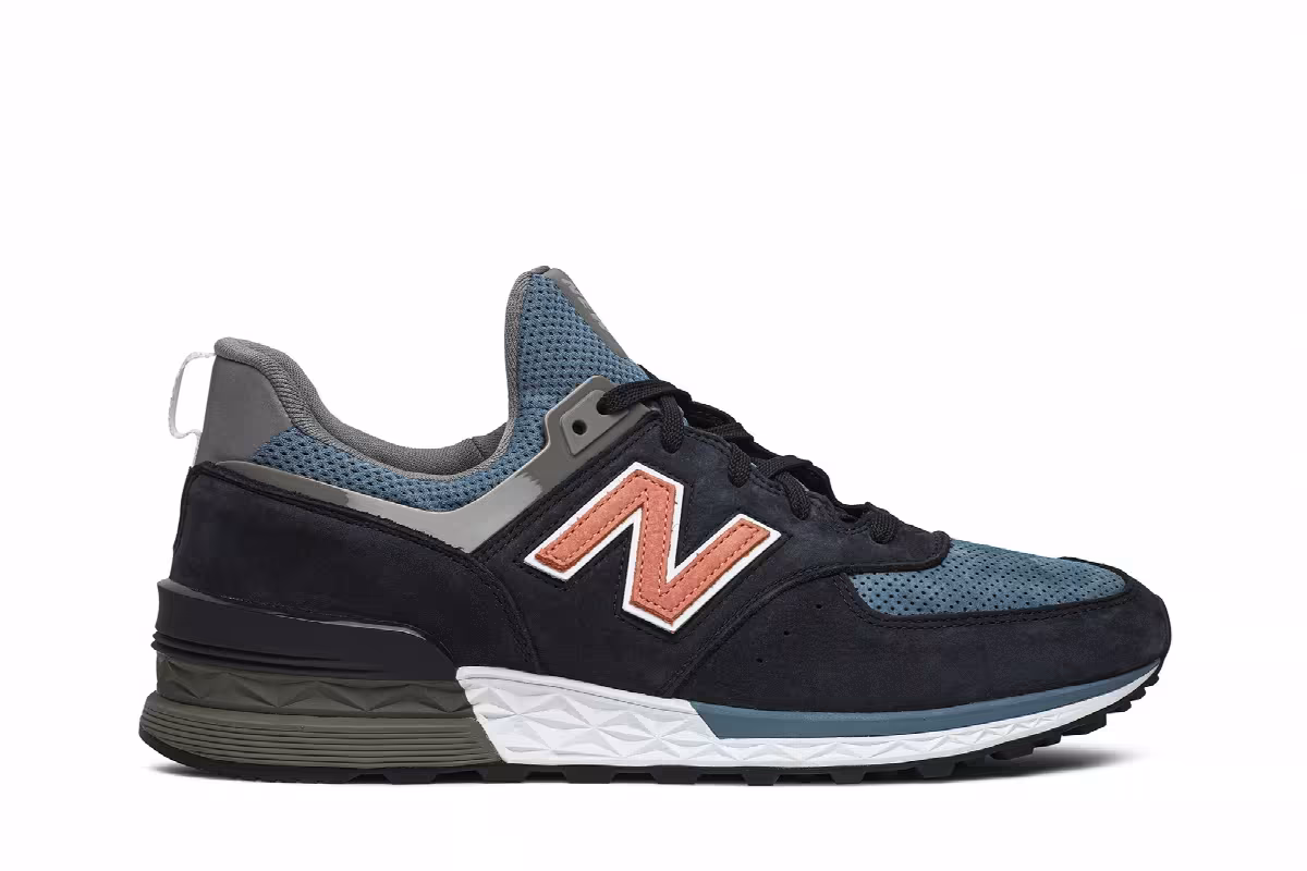 Ronnie Fieg x Dover Street Market x New Balance 574 Sport Navy Special Box, view 2