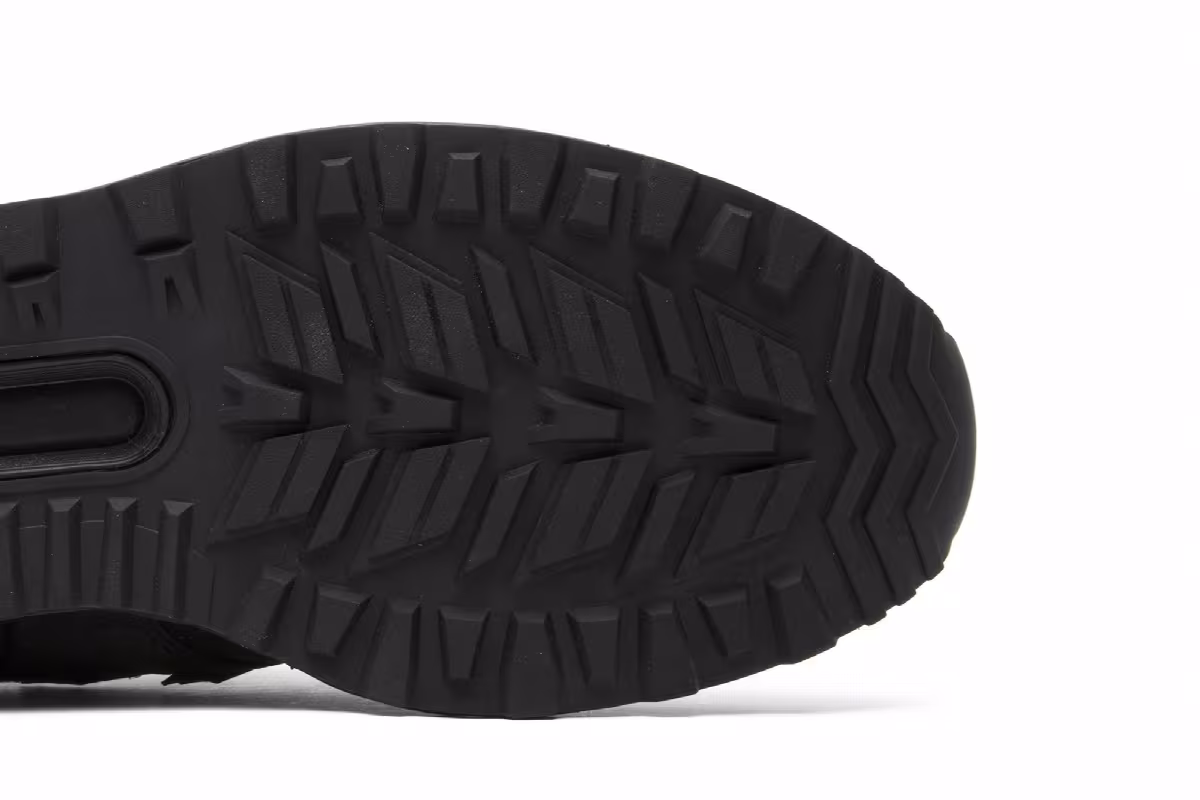 Ronnie Fieg x Dover Street Market x New Balance 574 Sport Triple Black Special Box, view 6