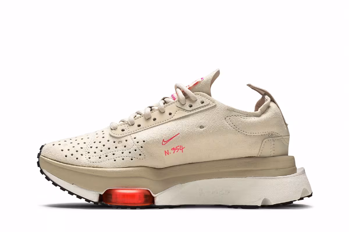 Nike Women's Air Zoom-Type Light Orewood Brown, view 4