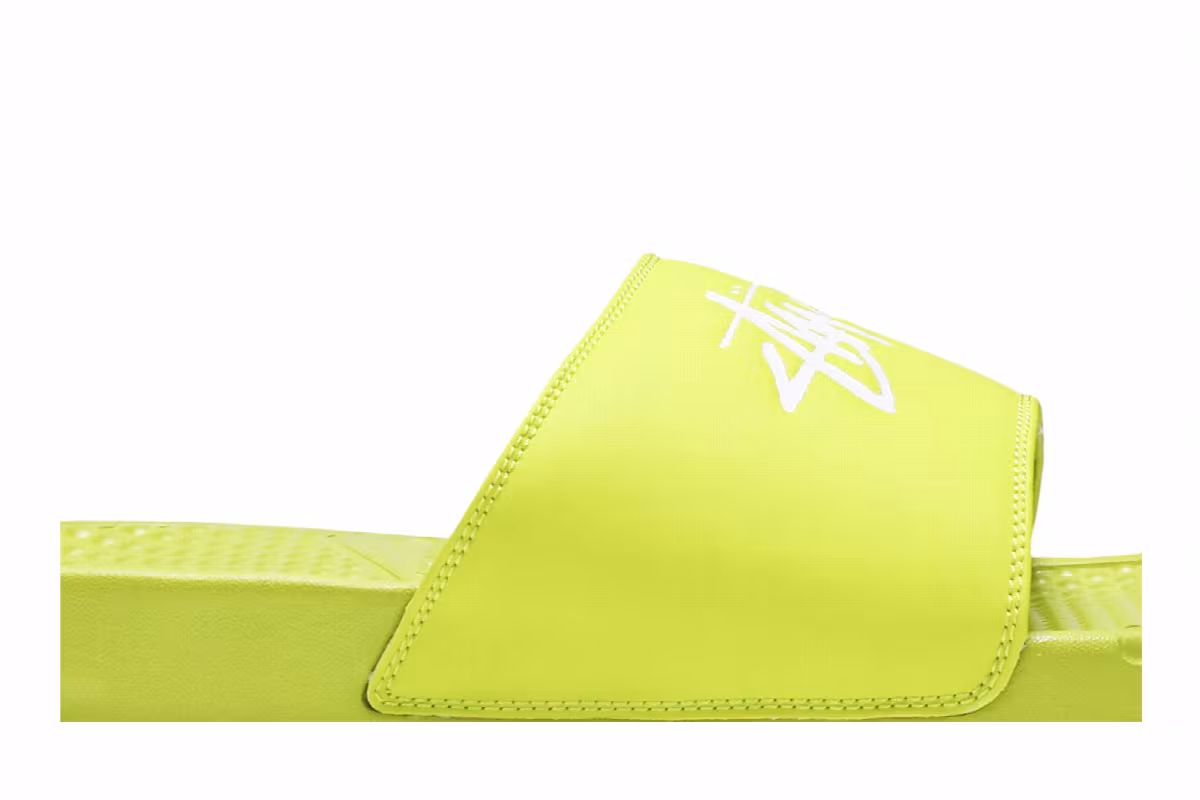 Stussy x Nike Benassi Bright Cactus, view 3