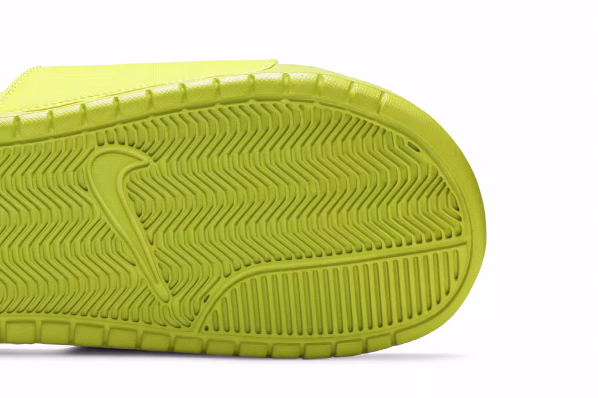 Stussy x Nike Benassi Bright Cactus, view 6