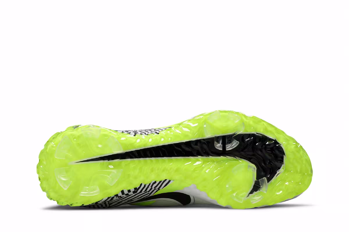Nike Air Zoom Infinity Tour Golf NRG Fearless Together, view 5