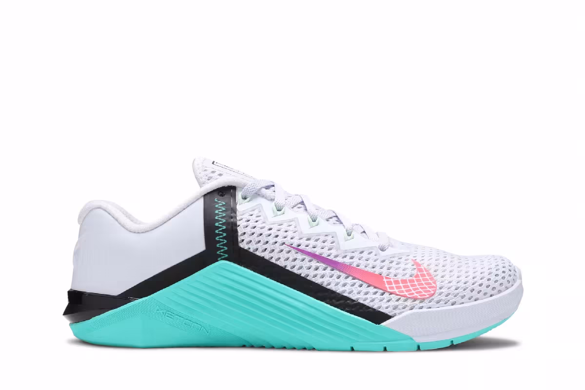 Nike Women's Metcon 6 Football Grey Jade, view 2