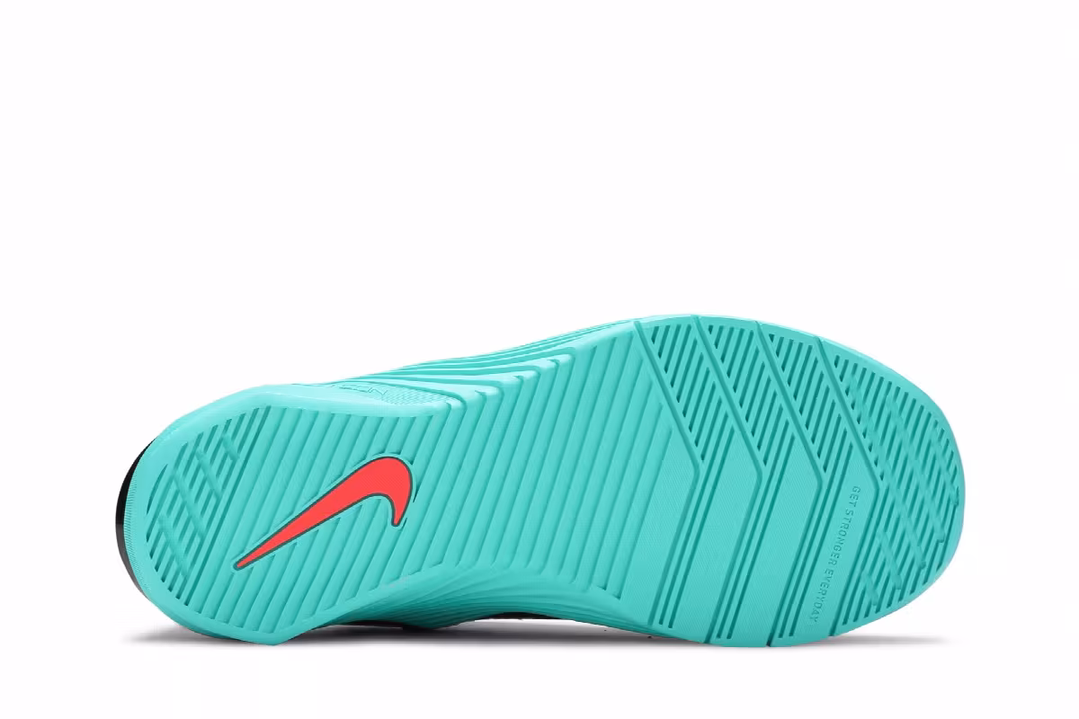 Nike Women's Metcon 6 Football Grey Jade, view 5