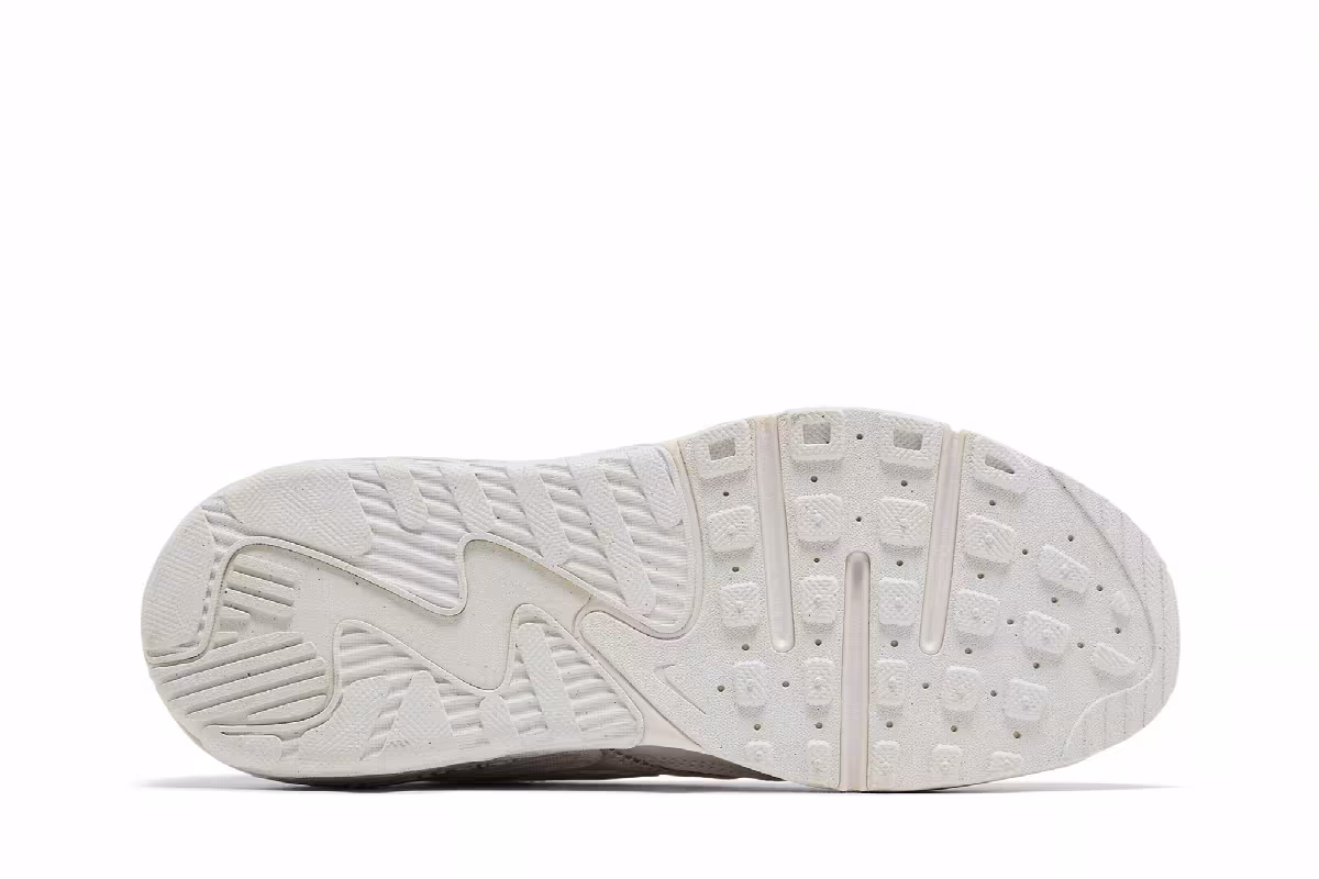Nike Air Max Excee GS Triple White, view 5