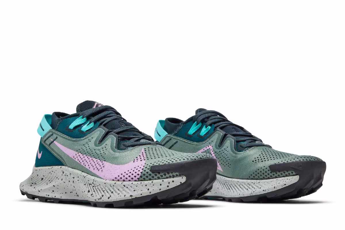 Nike Women's Pegasus Trail 2 Spiral Sage Atomic Teal, view 9