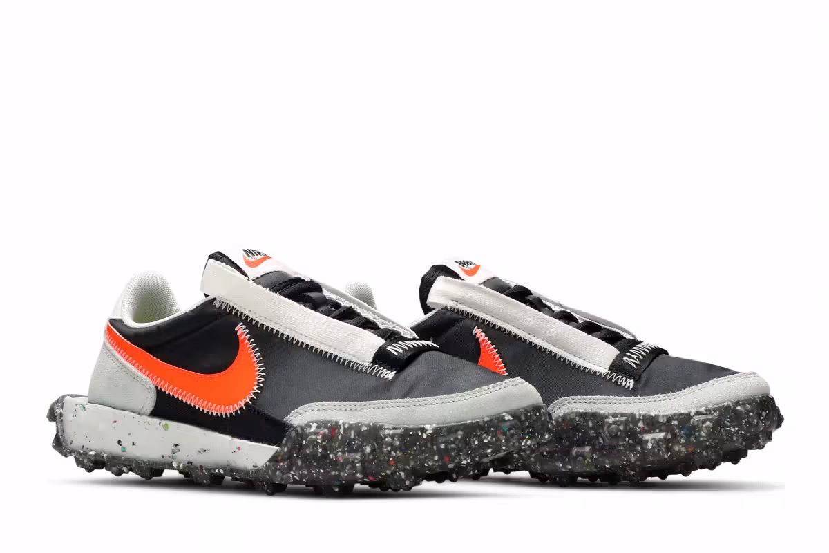 Nike Women's Waffle Racer Crater Photon Dust Crimson, view 9