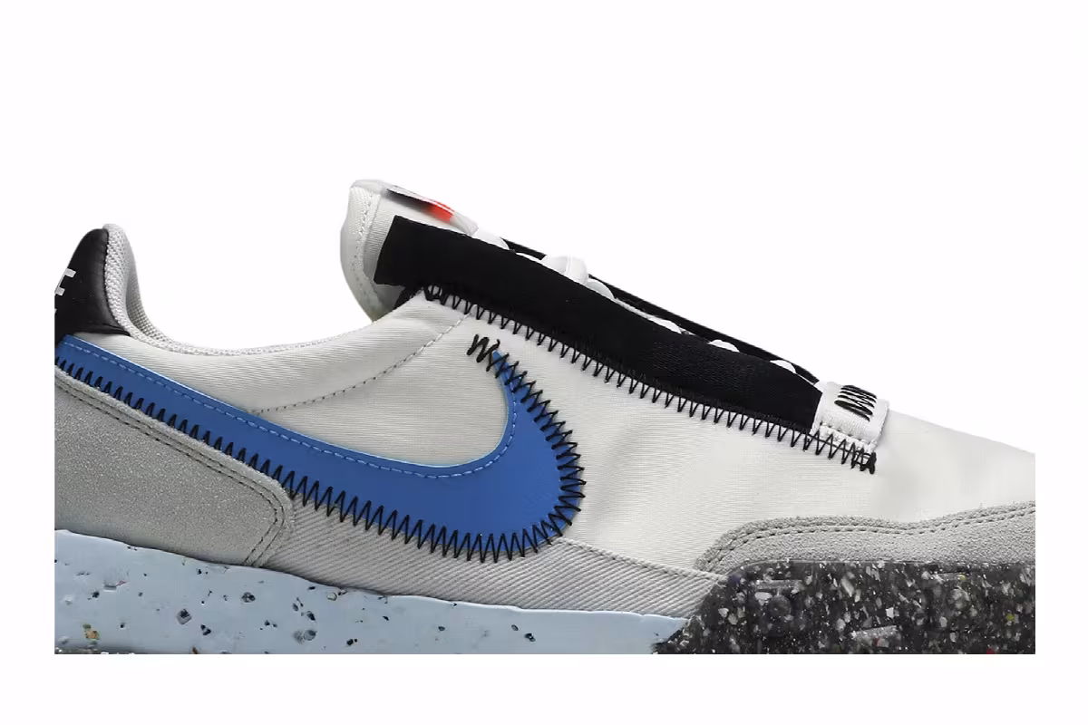 Nike Women's Waffle Racer Crater Photon Dust Blue, view 3