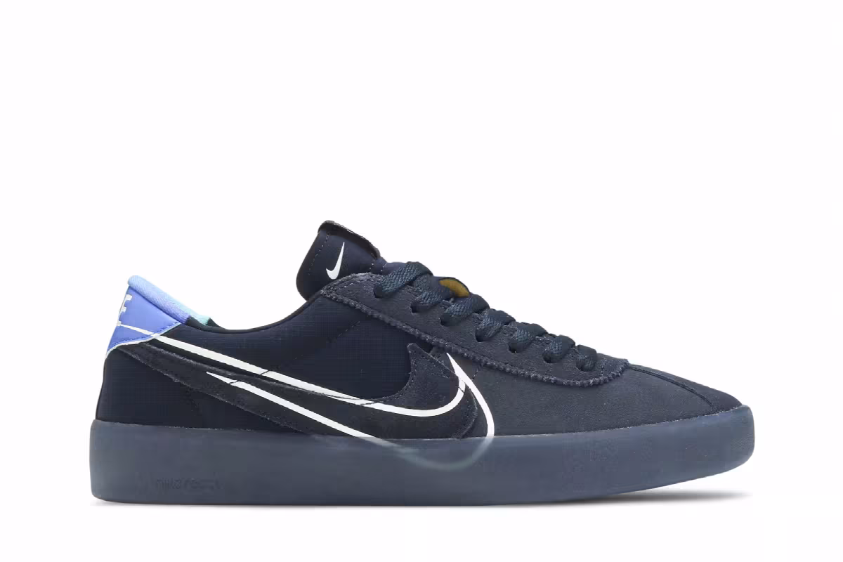 Nike Bruin React T SB Dark Obsidian, view 2