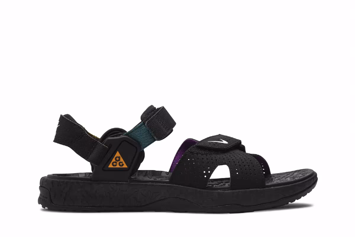 Nike ACG Air Deschutz Black Vivid Purple, view 2