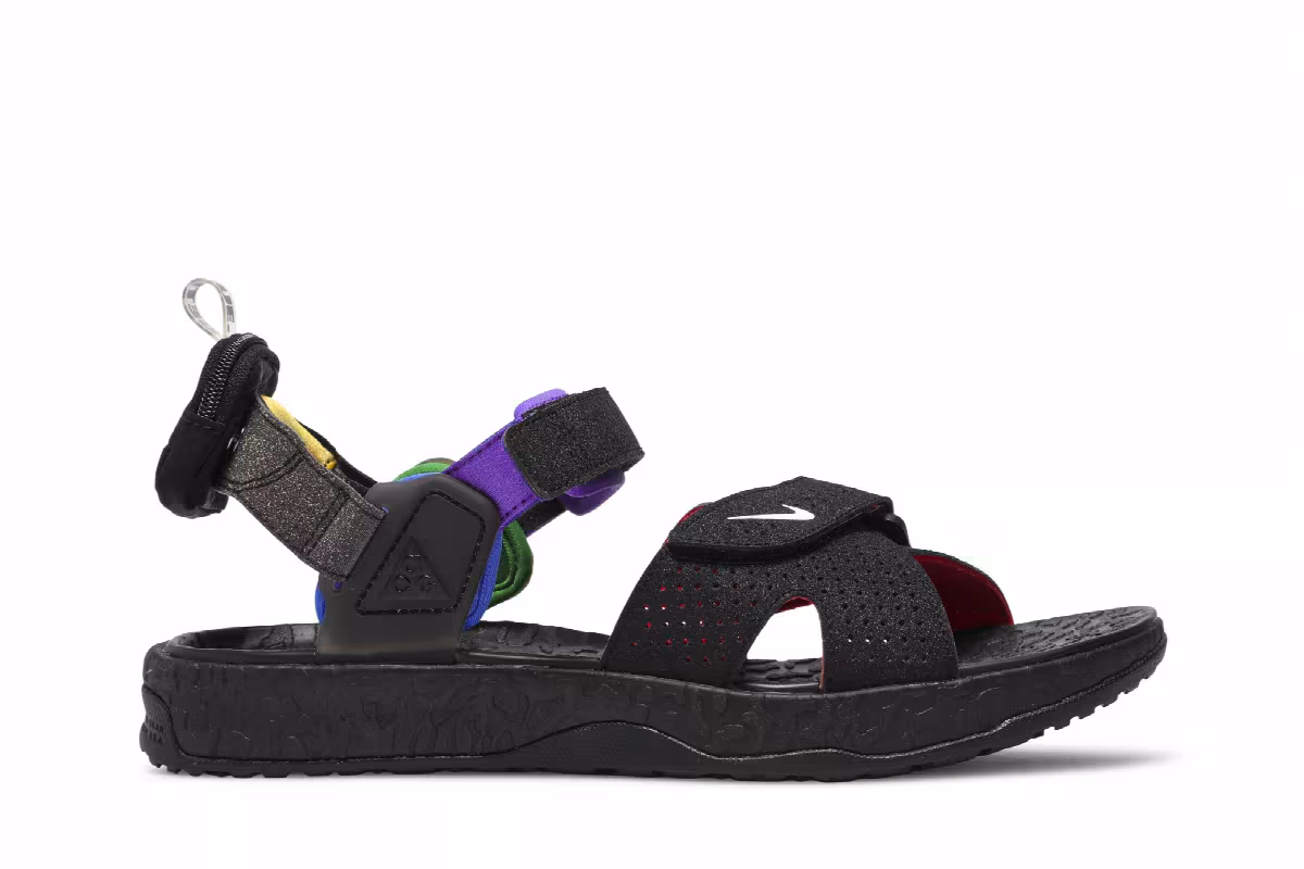 Nike ACG Air Deschutz Be True, view 2