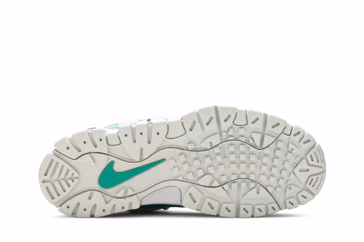 Nike Air Barrage Low Neptune Green, view 5