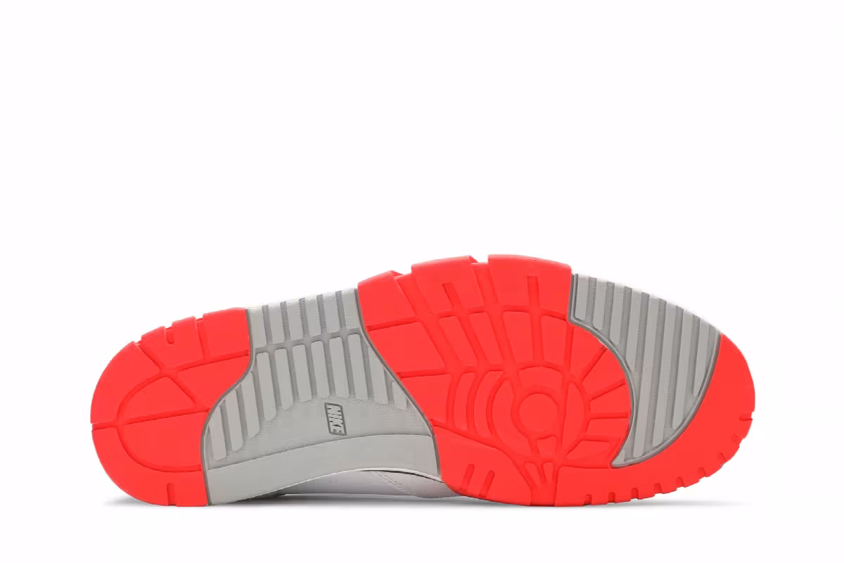 Nike Air Cross Trainer Low Infrared, view 5