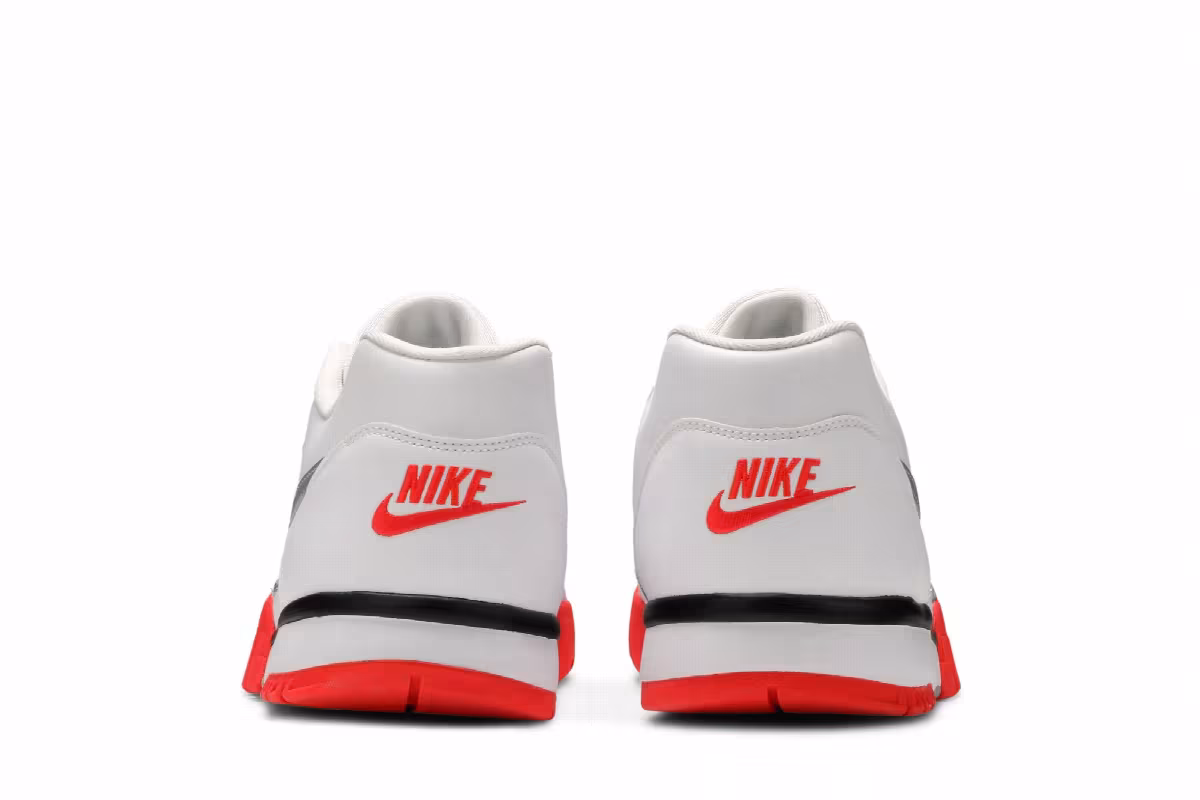 Nike Air Cross Trainer Low Infrared, view 7